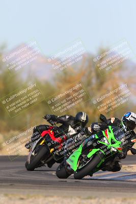 media/Mar-09-2024-SoCal Trackdays (Sat) [[bef1deb9bf]]/12-Turn 2 (245pm)/